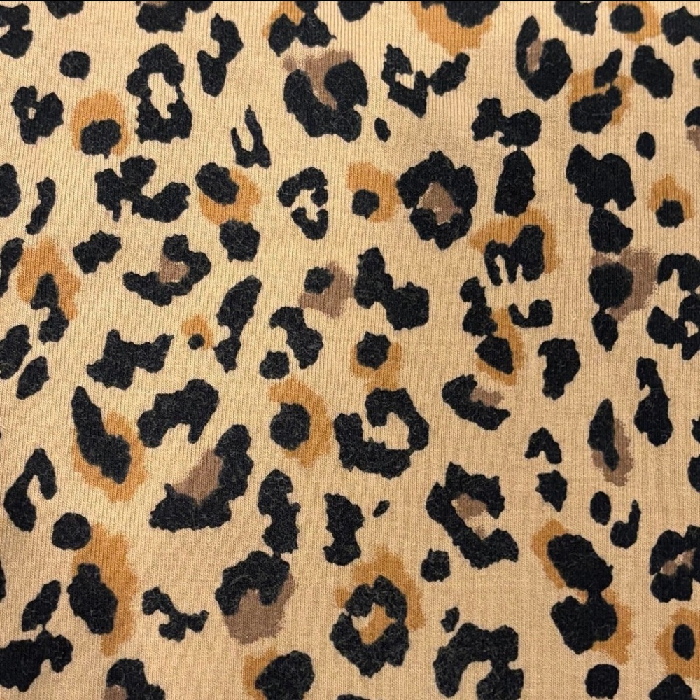 Cheetah Print Leggings - Picture 4 of 15